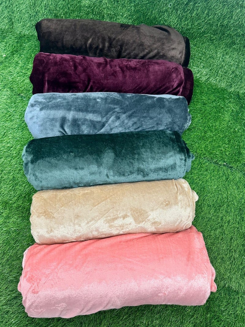 Subtlespreads Plain Solid Flannel Velvet Warm Duvet Cover/Comforter King Size 90x100 inches - Woollen Fabric (Grey) - Image 3