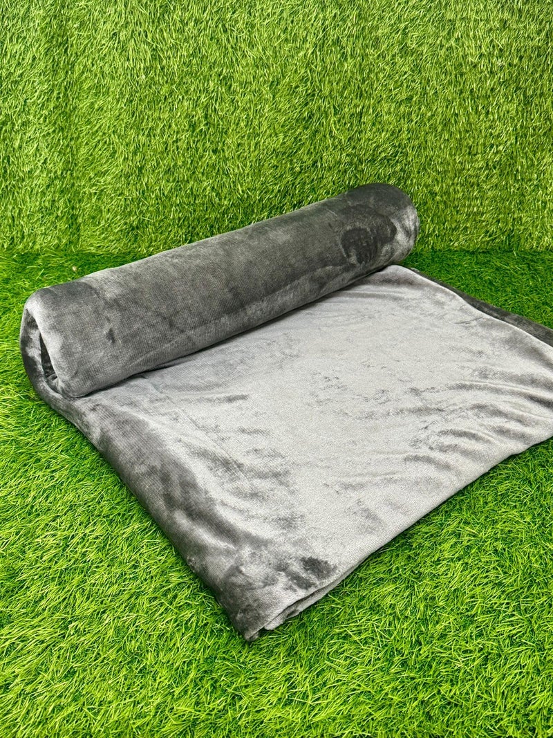 Subtlespreads Plain Solid Flannel Velvet Warm Duvet Cover/Comforter King Size 90x100 inches - Woollen Fabric (Grey) - Image 1