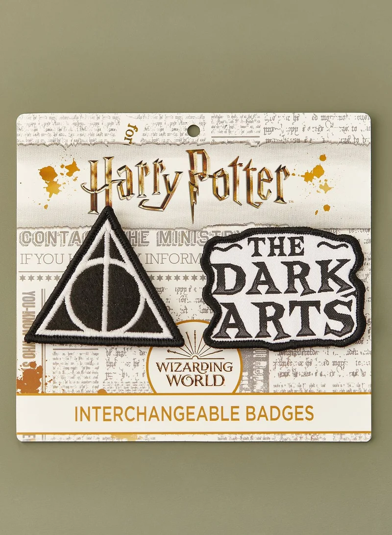 Fabric Flavours Medium Dark Arts Badge Pack