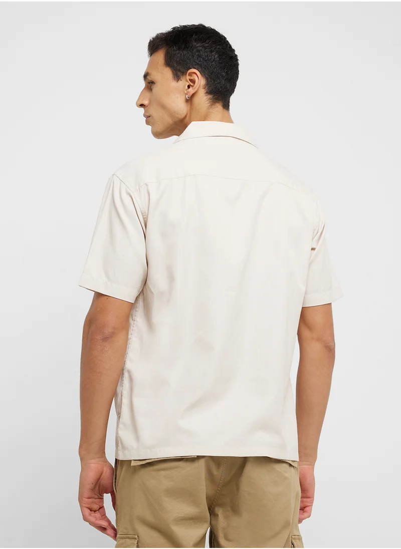 ريبلز مع نمشي Men's Resort Collar Shirts