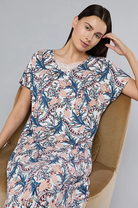 أر أند بي Patterned Nightgown with V-Neck and Short Sleeves