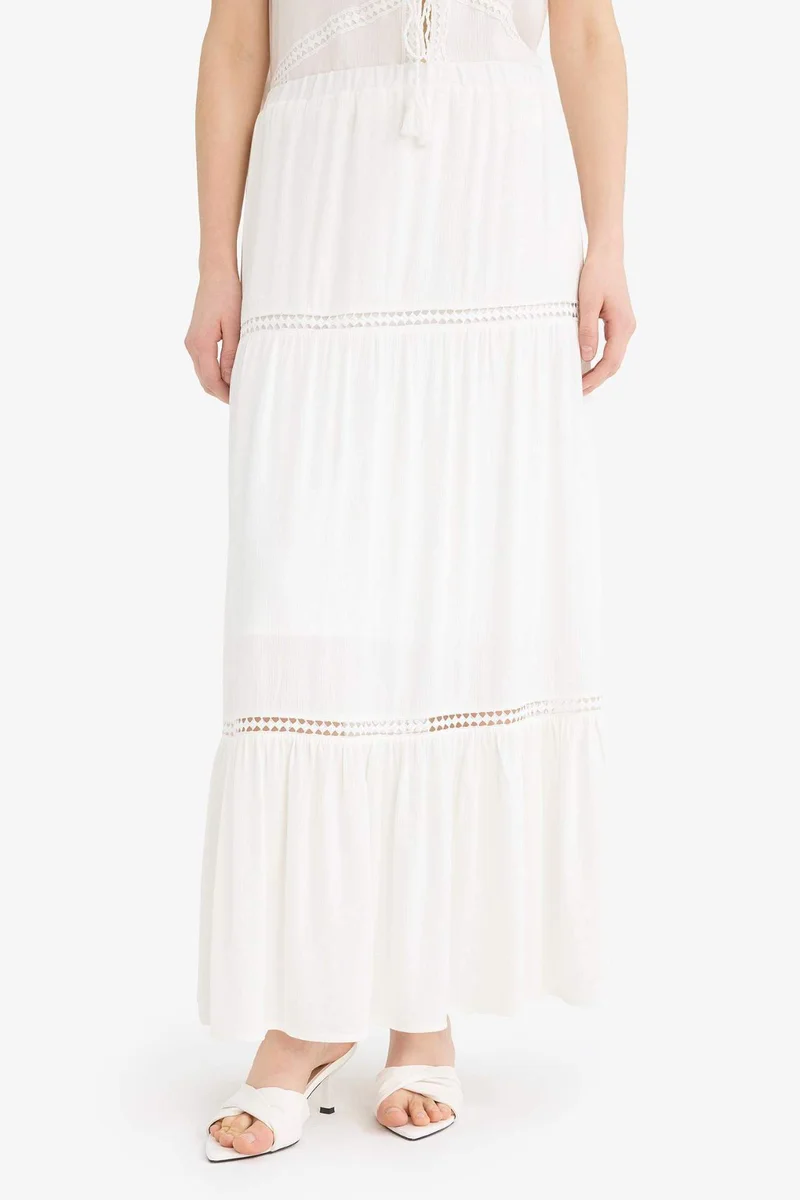 ديفاكتو A Cut Crinkle Viscose Lined Normal Waist Maxi Skirt