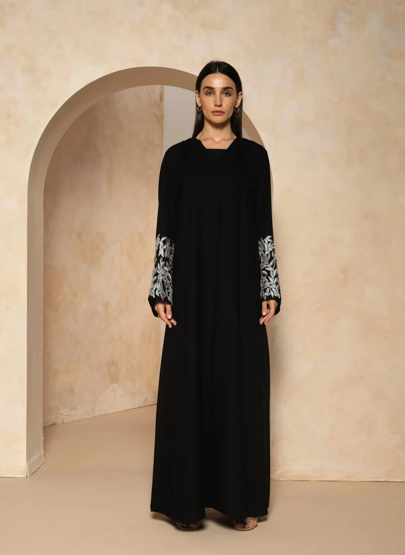 التلل فمينا Midnight Garden Abaya