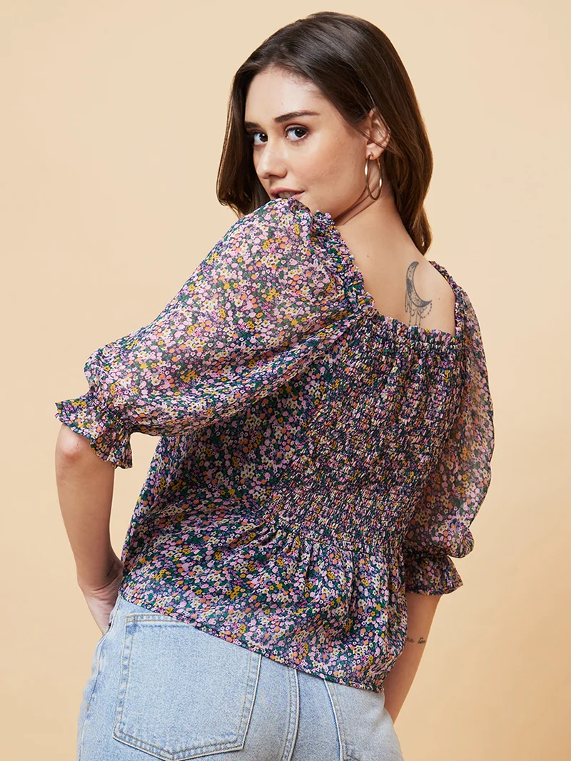 جلو باص Women Floral Printed Puffed Sleeves Smocked Georgette Top