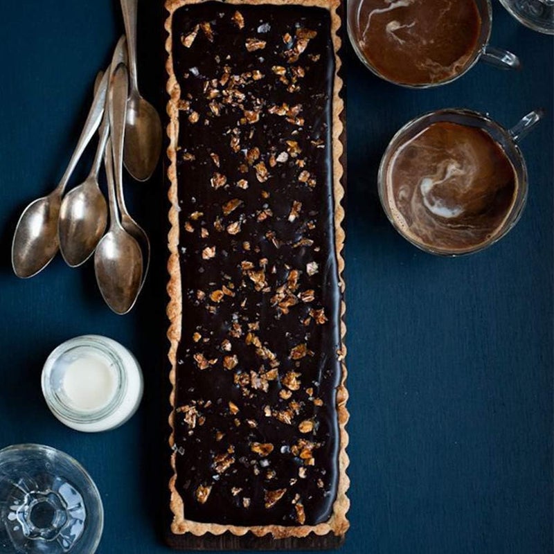 وي بيك علبة كيك مستطيلة من webake / علبة كيك فواكه بأبعاد 36 × 15 سم، مزودة بقاعدة رفع من الصلب قابلة للإزالة بلون أسود، مع طلاء غير لاصق على القاعدة. - Image 2