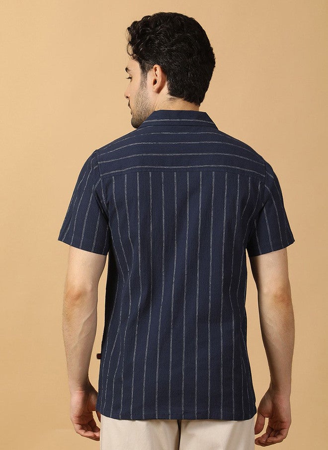 Hence Men Relaxed Cuban Collar Striped Shirt in Navy Blue - Image 5