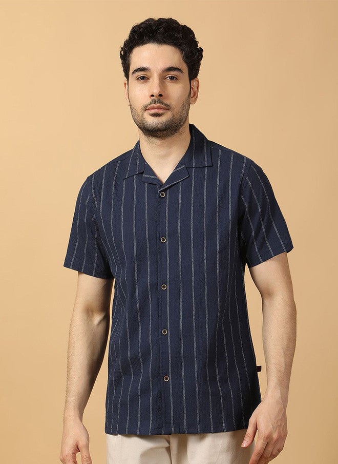Hence Men Relaxed Cuban Collar Striped Shirt in Navy Blue - Image 1