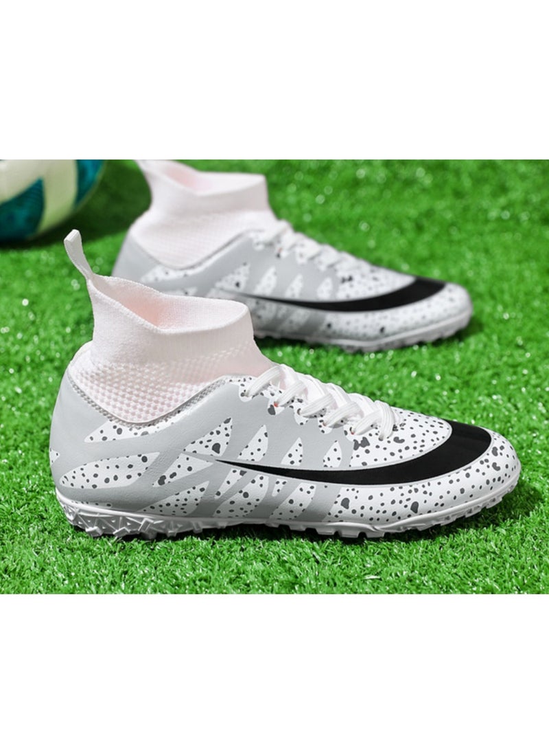 KUYING New Comfortable Football Shoes for Men And Women  - Image 2