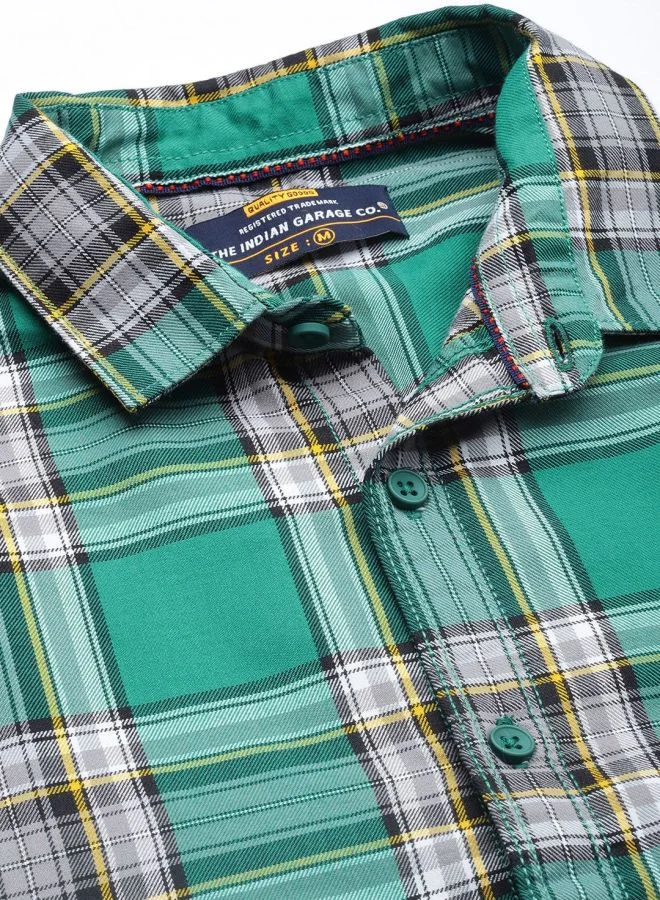 شركة المرآب الهندية Men Regular Fit Checkered Full Sleeves Spread Collar Casual Shirt