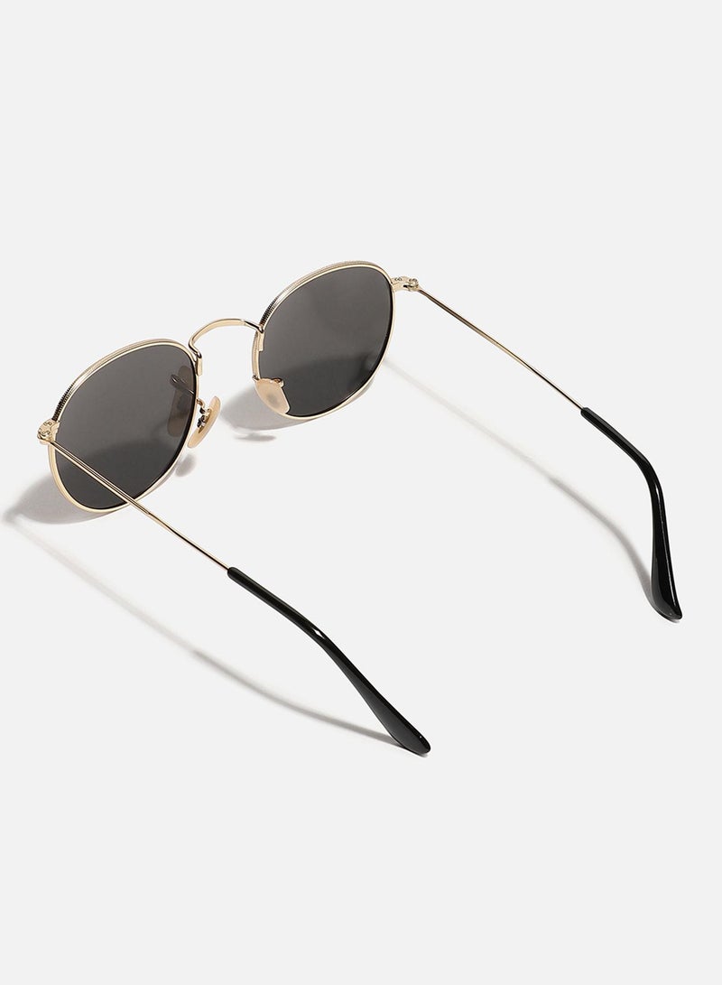 Haute Sauce Tinted Lens Frame Oversized Sunglass  - Image 3