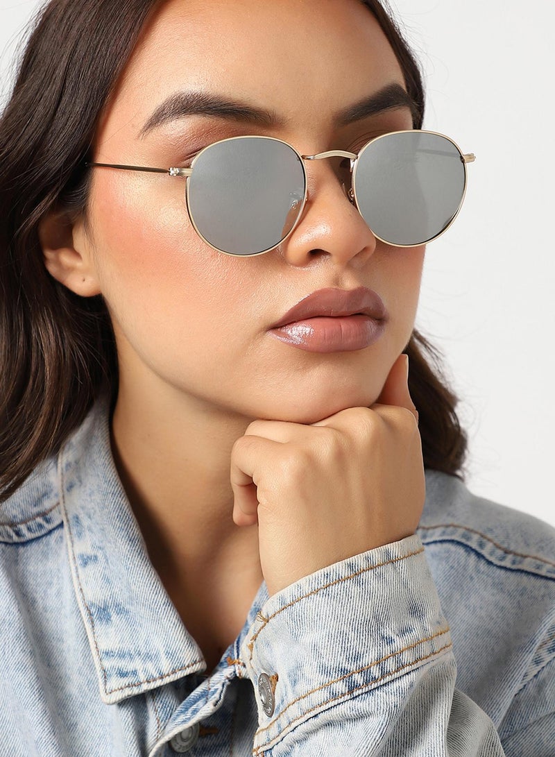 Haute Sauce Tinted Lens Frame Oversized Sunglass  - Image 5