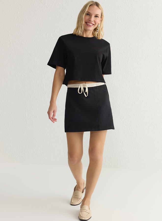trendyol Black Waist White Fabric and Belt Detailed Mini Length Woven Skirt - Image 1