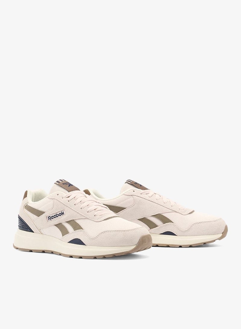 Reebok Silver Training Shoes - Unisex - Image 2