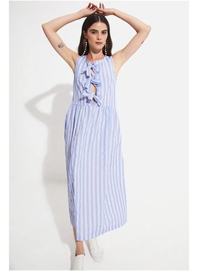 جون June Women Bow Detail Striped Midi Dress Blue