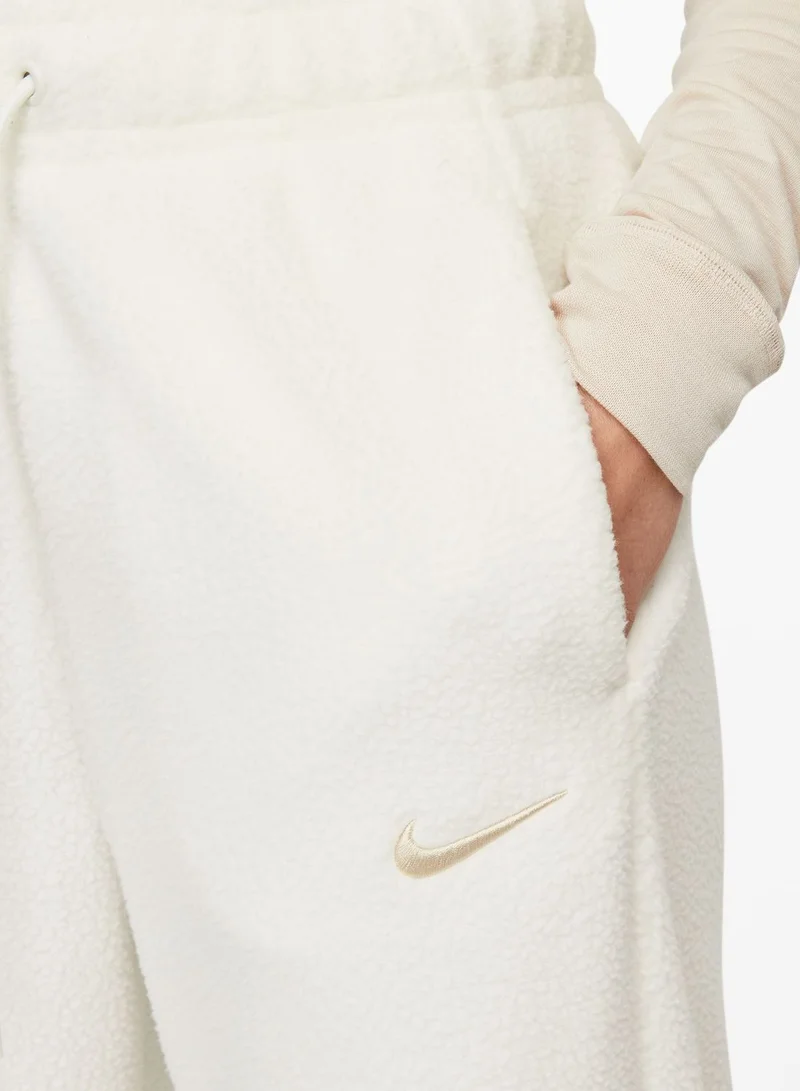 Nike Essential Joggers