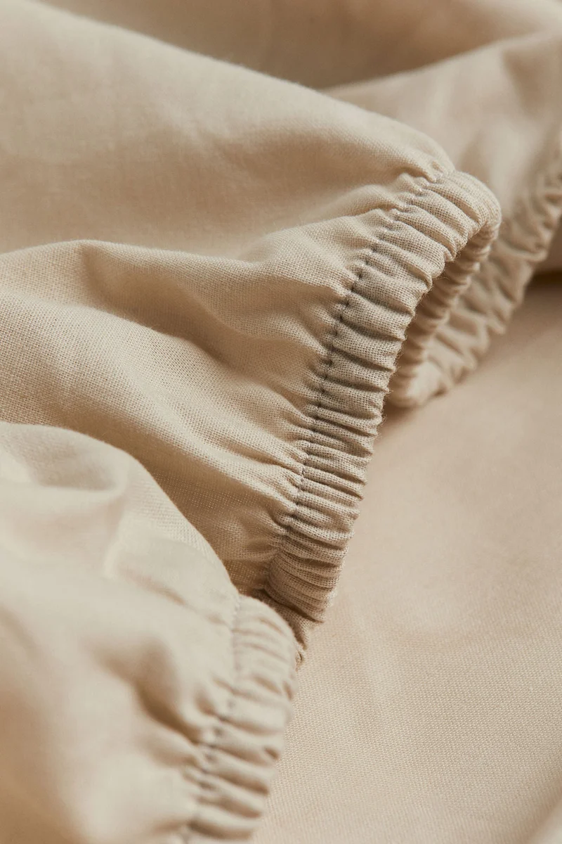 H&M Fitted cotton sheet
