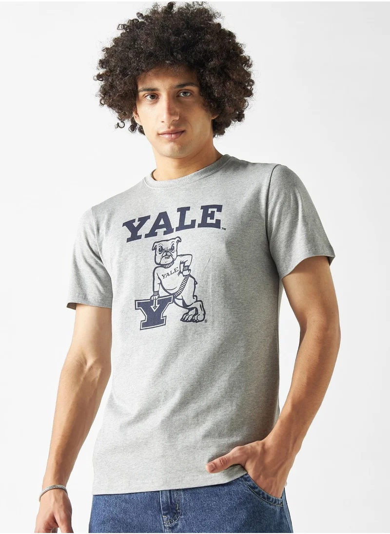 SP Characters Yale Print Crew Neck T-Shirt