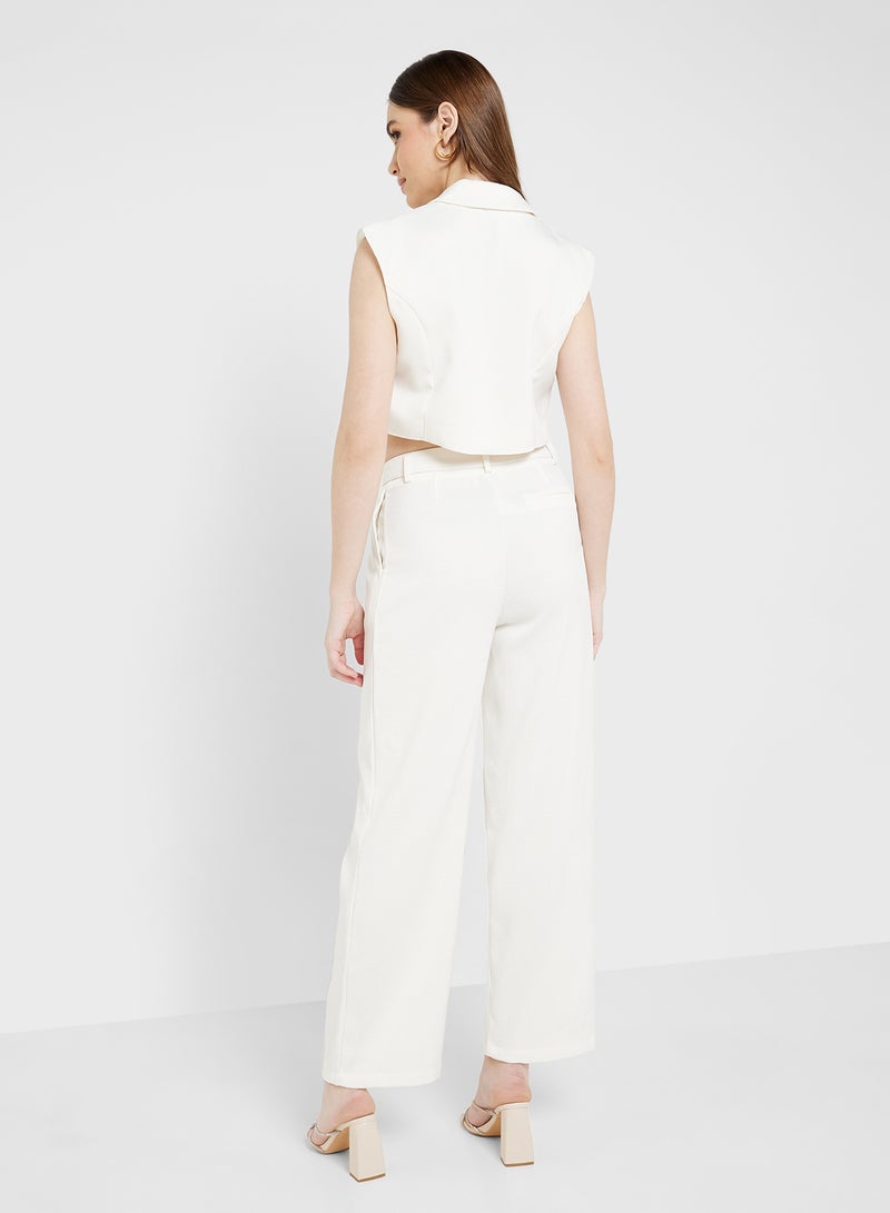 ايلا طقم فيست وبنطلون قصير - Image 2