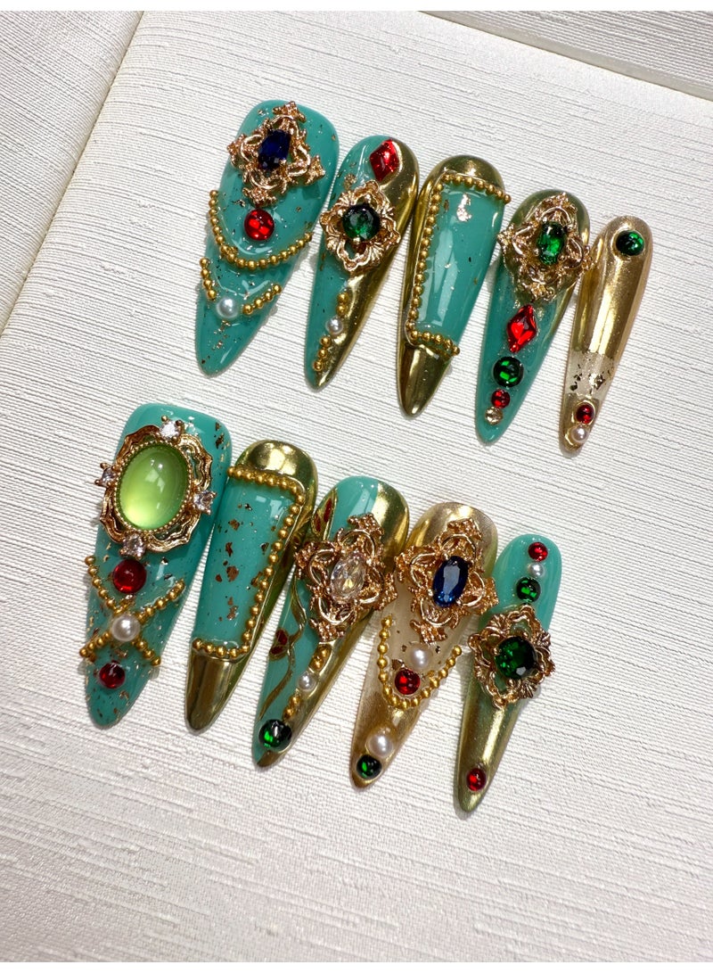 اللصاقات الذهبية والخضراء ذات اللون الغريب، المحملة H2717. - Image 1