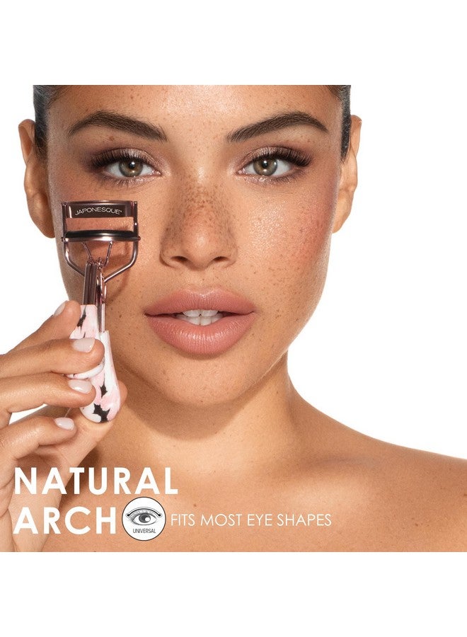 جابونيسك أداة تجعيد الرموش JAPONESQUE Comfort Grip للرموش الطبيعية والاصطناعية، عيون مستديرة الشكل، تتضمن وسادة إعادة تعبئة واحدة، تحافظ على التجعيد لمدة تصل إلى 8 ساعات - Image 2
