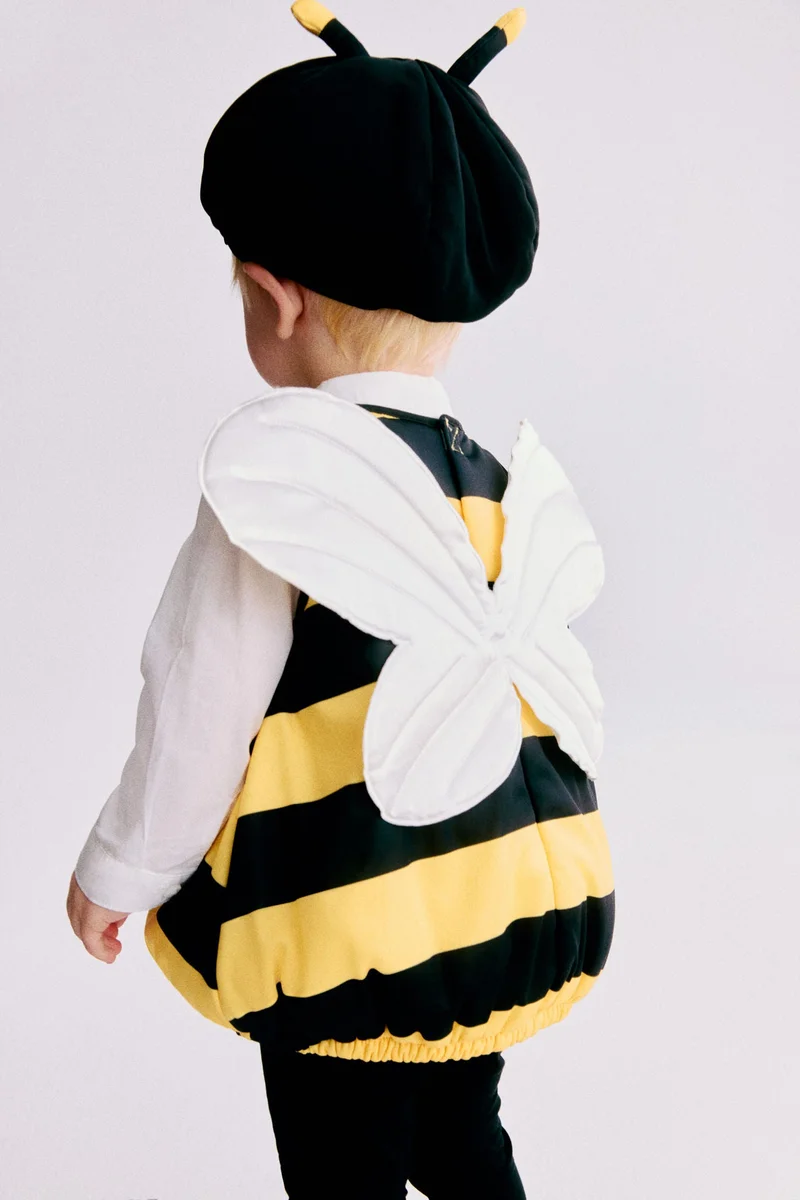 اتش اند ام زي تنكري بتصميم حشرة لطيفة