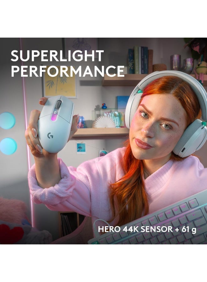 لوجيتيك ماوس الألعاب اللاسلكي Logitech G G305 X SUPERLIGHT، ماوس ألعاب للكمبيوتر خفيف الوزن (61 جم) وقابل لإعادة الشحن، مستشعر HERO 44K، إضاءة LIGHTSYNC RGB، 6 أزرار قابلة للبرمجة، تقنية LIGHTSPEED، بلوتوث، متوافق مع Mac/PC - لون أبيض - Image 3