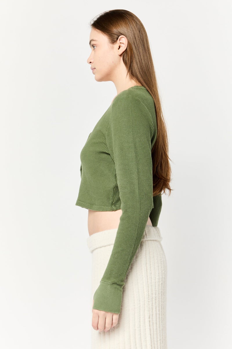 Aerie تي شيرت كروب مزخرف بأكمام طويلة وياقة دائرية للنساء من أوفلاين إكس إيريه، أخضر - Image 3