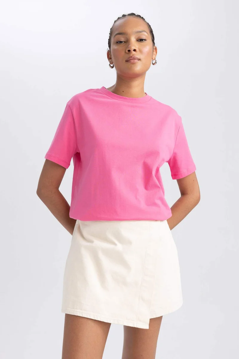 ديفاكتو Regular Fit Short Sleeve T-Shirt