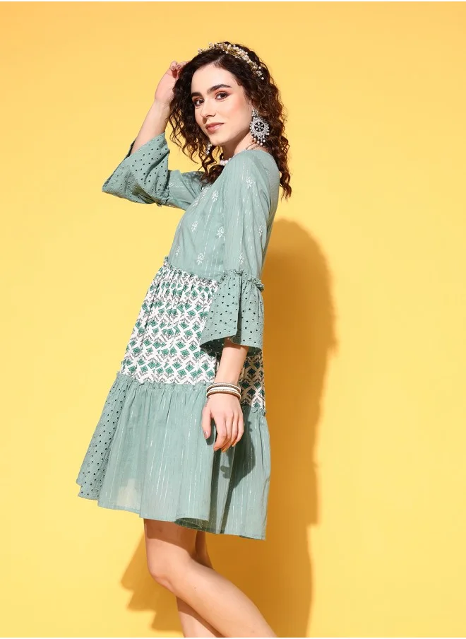 آي شين Aline Fit Self Design Pattern V-Neck Neck Three-Quarter Sleeves Green & White Colour Woven Cotton Dresses for Women with Semi Elastic Closure - Crafted for Elegance and Ease