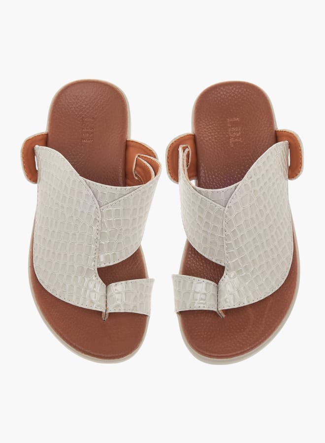 ال بي ال من شو اكسبرس صنادل عربية للأولاد بنقوش سهلة الارتداء - Image 2