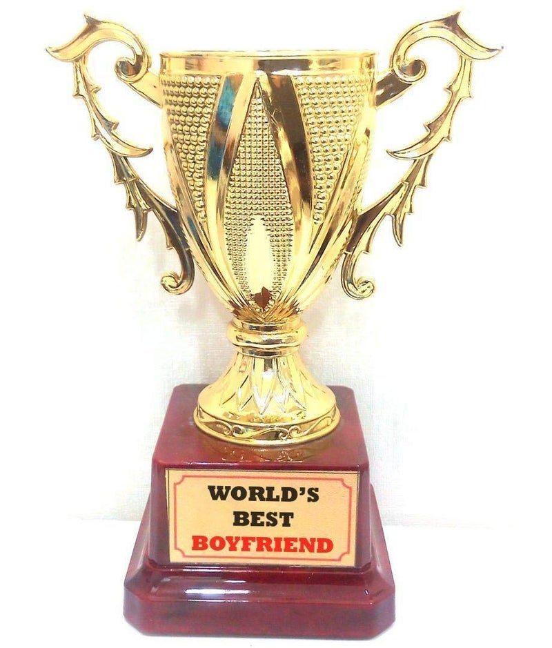 RV Media Worlds Best Trophy for Gift Birthday Valentine Anniversary Worlds Best Boyfriend