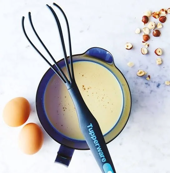 Tupperware Whisk Scoop Set of 2