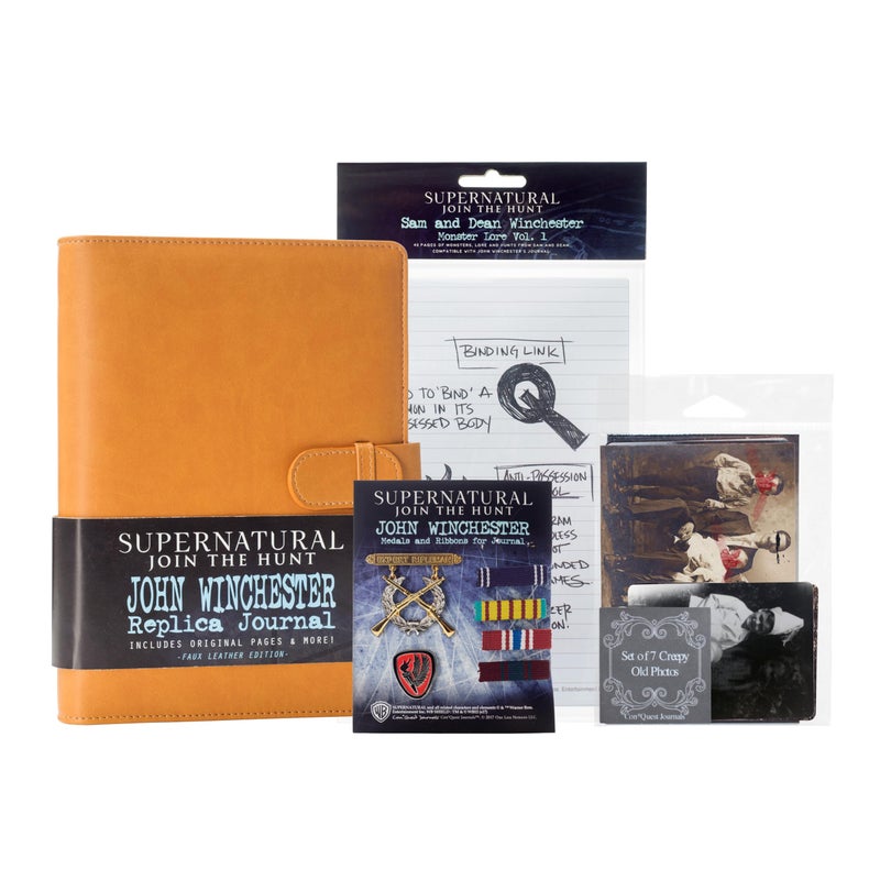 CONQUEST مجموعة دفاتر كونكويست الخارقة لجون وينشستر - نسخة طبق الأصل، دفتر جون مع صفحات أساطير الوحوش، ميداليات وشارات، صور مخيفة، إعلان تردوكين من بيغرسون، كتيب نقطة الغموض - Image 2