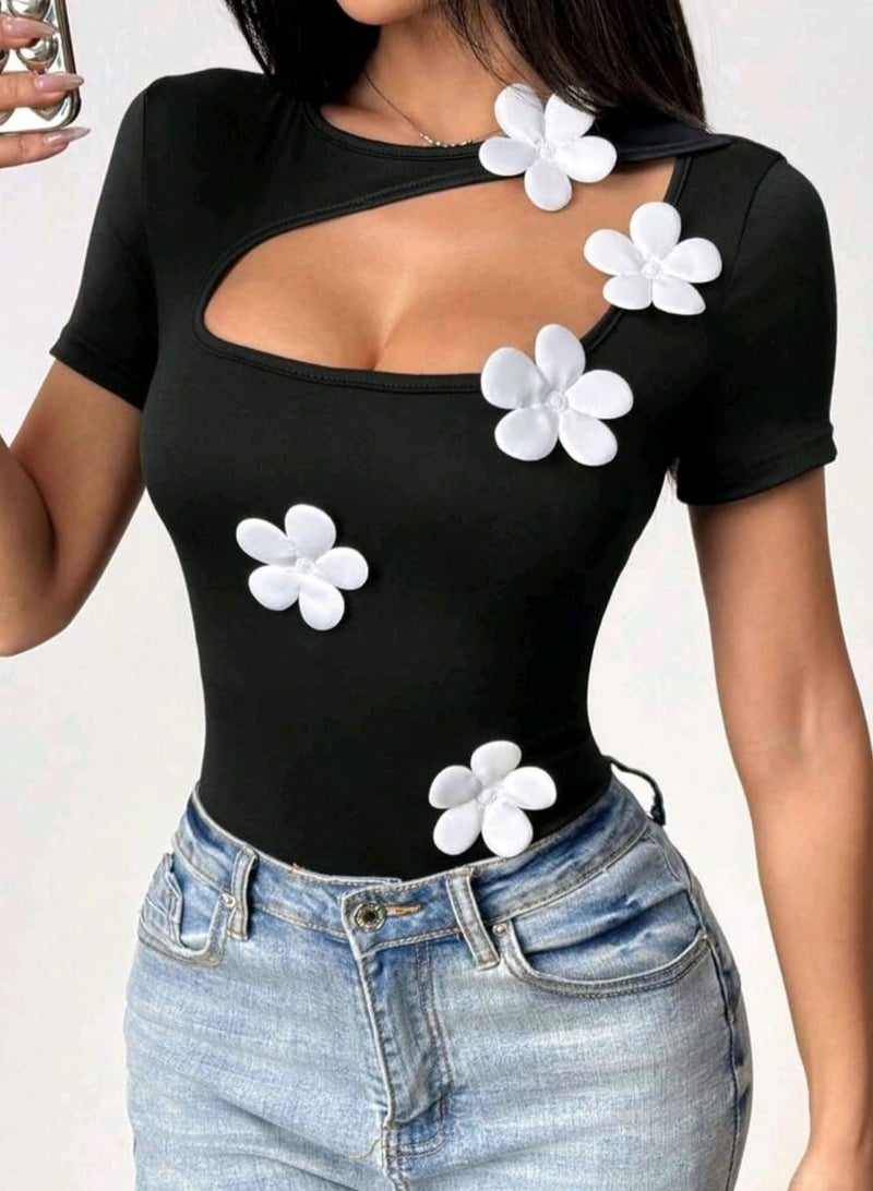Shein SHEIN Raffinéa 1pc French Stylish Unique Patchwork 3D Floral Black Hollow-Out Short Sleeve Women Bodysuit  - Image 4