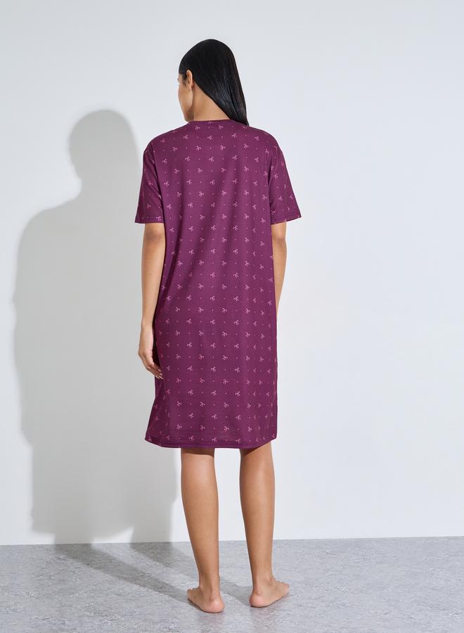 Styli Burgundy All Over Bow and Heart Print Knee Length Sleep T-Shirt Dress - Image 4