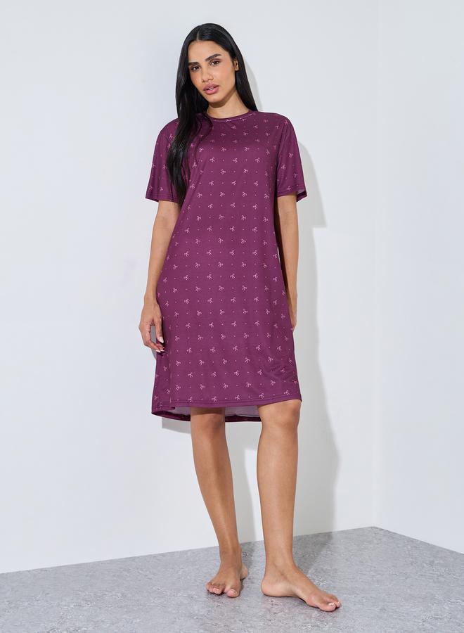Styli Burgundy All Over Bow and Heart Print Knee Length Sleep T-Shirt Dress - Image 2