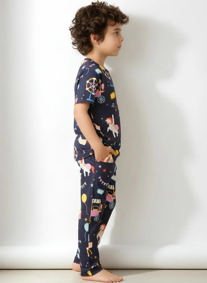 انثريلو طقم من تيشيرت بطبعة سيرك مع بنطال