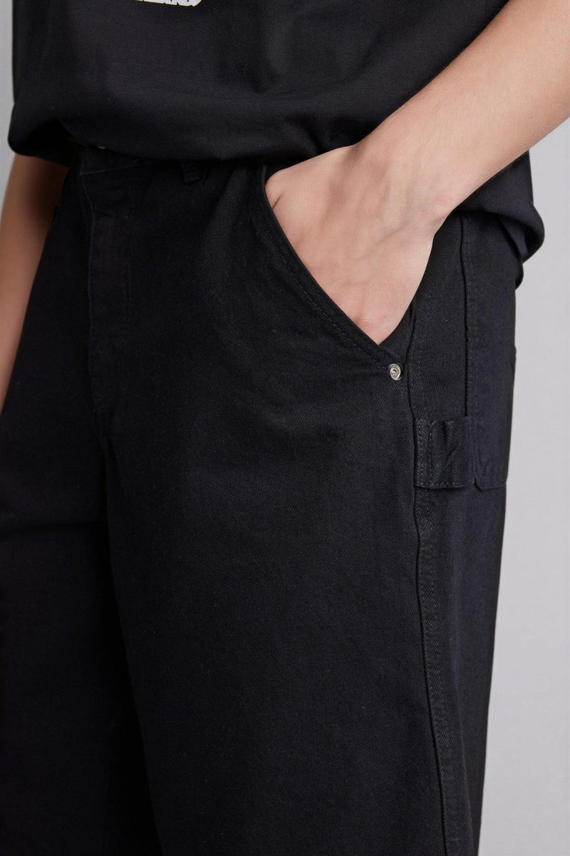 DeFacto Black Man Baggy Fit Bermuda Casual - Image 4