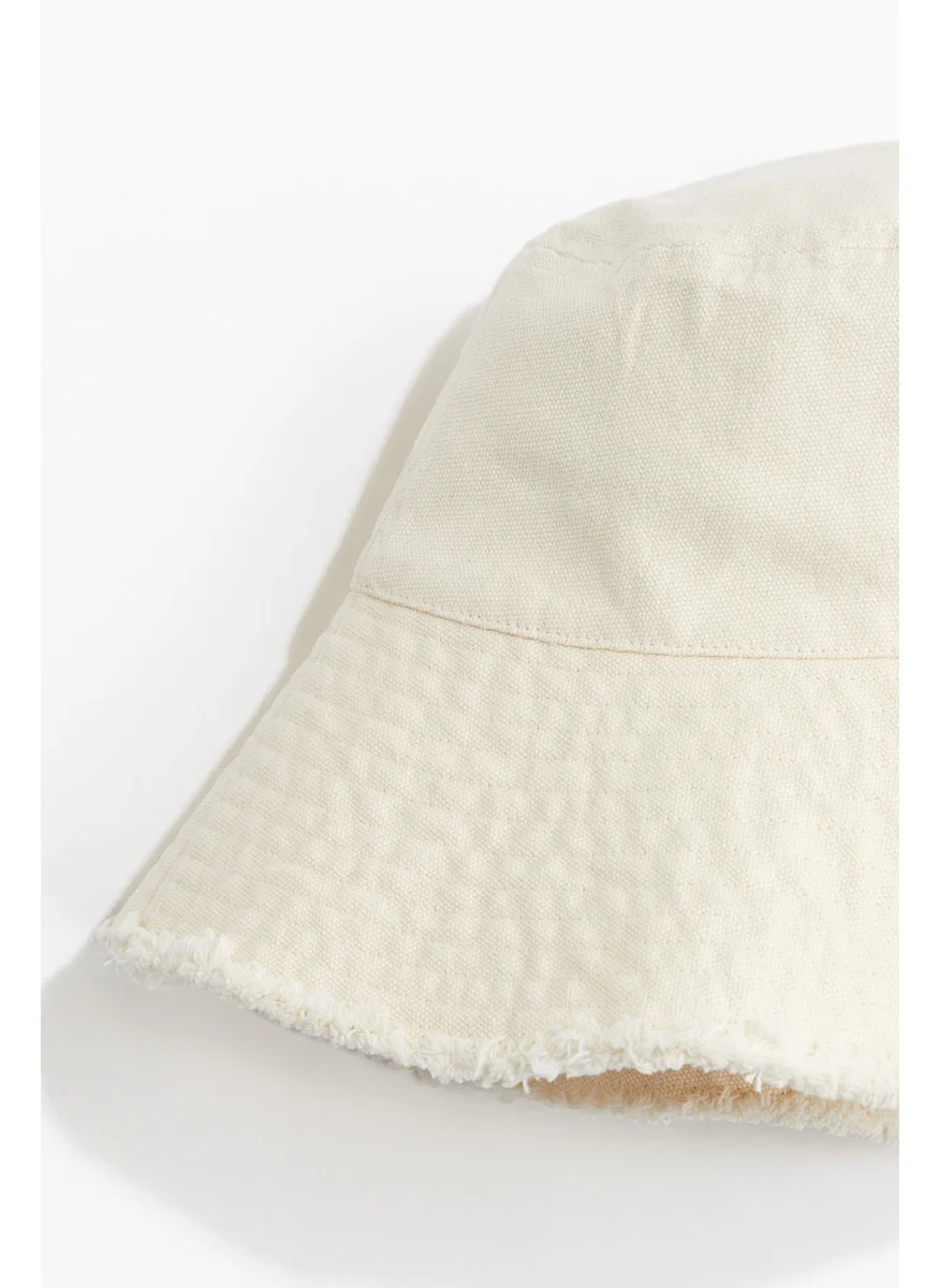 اتش اند ام Frayed-Edge Denim Bucket Hat