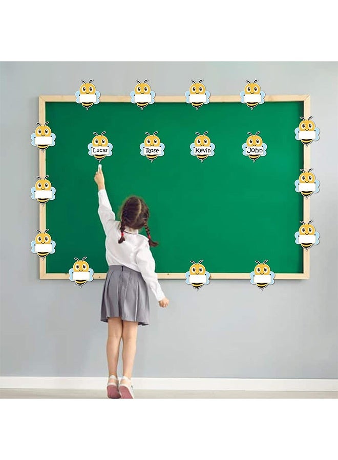 إم إكس إن 24 قطعة من ملصقات ملصقات اسم المدرسة على شكل نحلة لتزيين لوحة الإعلانات في الفصل الدراسي، وعلامات اسم الفصل الدراسي لمكعبات الفصل الدراسي، ولوحات أسماء الطلاب اللطيفة على شكل نحلة للمكتب - Image 5