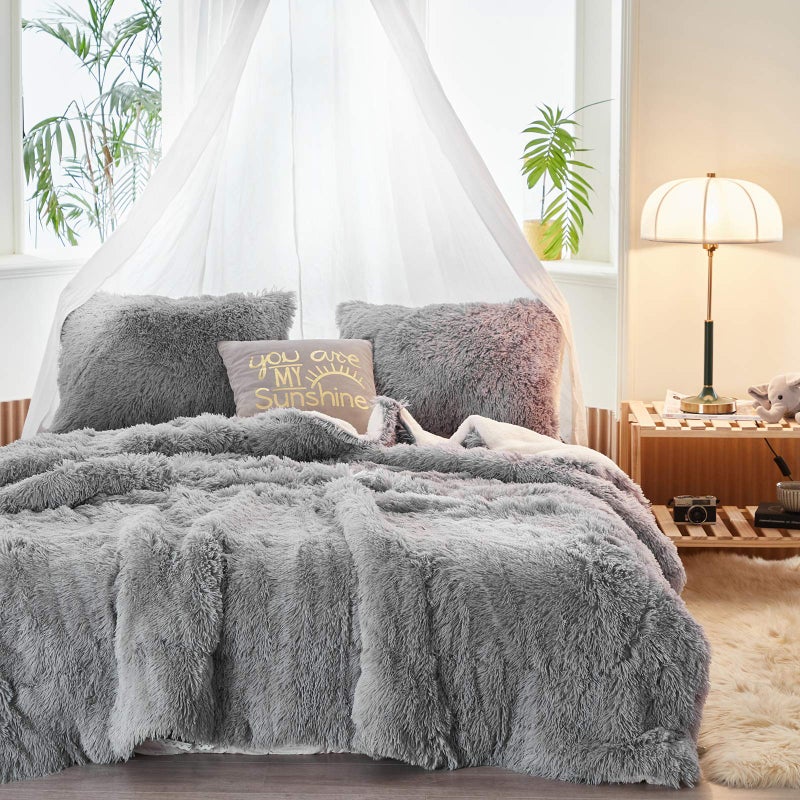 Joyreap 3Piece Plush Shaggy Comforter Set FullQueen Size Luxury Faux Fur Sherpa Reversible Bedding Comforter Set Ultra Cozy Warm Fluffy Bedding Set for Winter Light Gray 88x88 inches