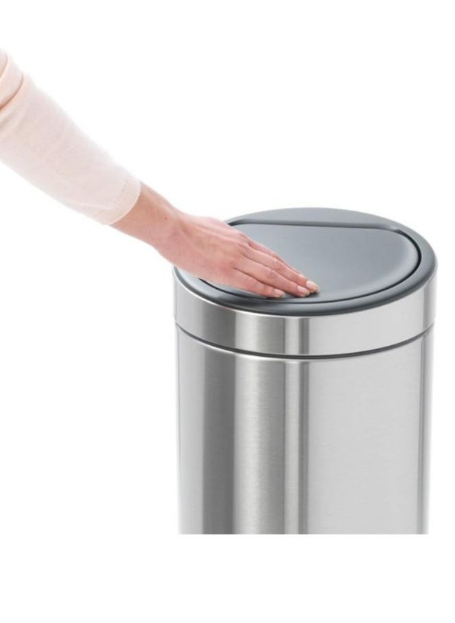 Brabantia Touch Trash Can New 30 L Brilliant Steel - pzsku/Z2A2DCF80BB2A5897F851Z/45/_/1710320044/bb94954c-03a5-414d-a454-0f6915cc2d41