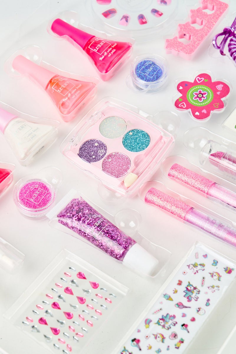 Lucky 21 Pcs Beauty Design Shimmering Unicorn Set - Image 3