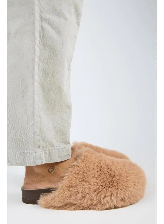 Gaye Women's Plush Plain Taba Slipper