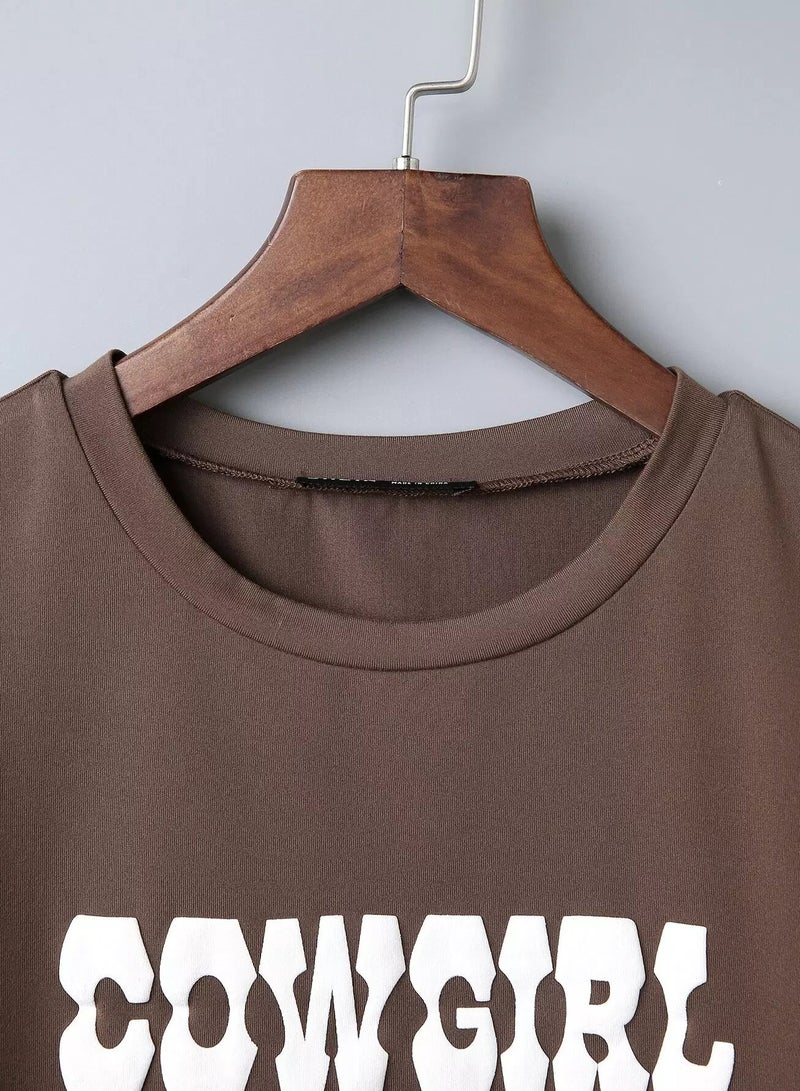 Letter Graphic Crop Tee  - Image 3