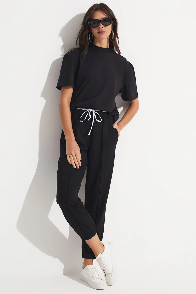 JUNE Basic Ribbed Collar T-Shirt
