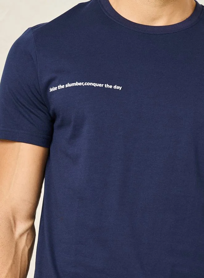 ستايلي Text Print Crew Neck T-Shirt & Solid Shorts Set