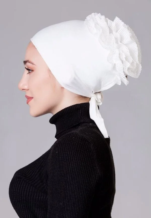 ناناك Cream Lycra Frilly Non-Slip Bonnet