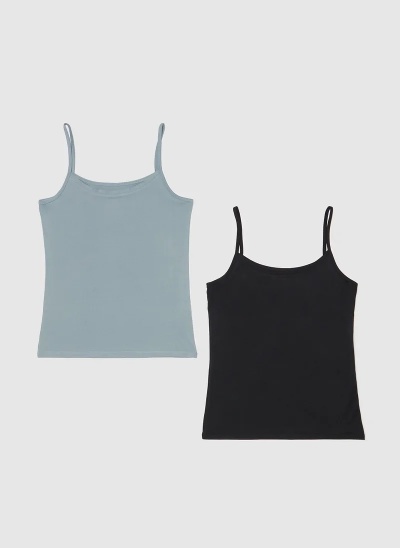 او في اس Two-Pack Stretch Microfibre Vests