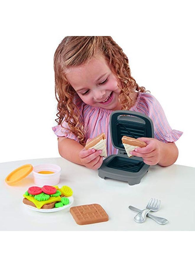 Play-Doh - Kitchen Creations Cheesy Sandwich Play Food Set For Kids 3 Years And Up Elastix Compound And 6 Additional Colors - Image 1